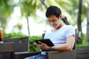 Kurie vyriški marškinėliai yra geriausi ir patogiausi