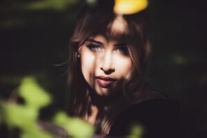 Maskuokliai ir modeliavimo paletės iš Secret Beauty: grožio paslaptys jūsų makiažui